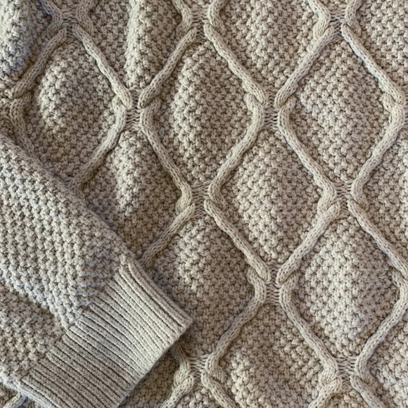 LOFT Lt Gray Cable Sweater M - Picture 2 of 5